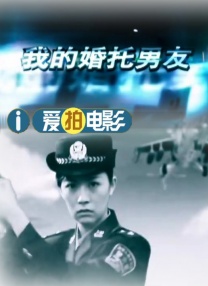女生脱了内裤让男生捅